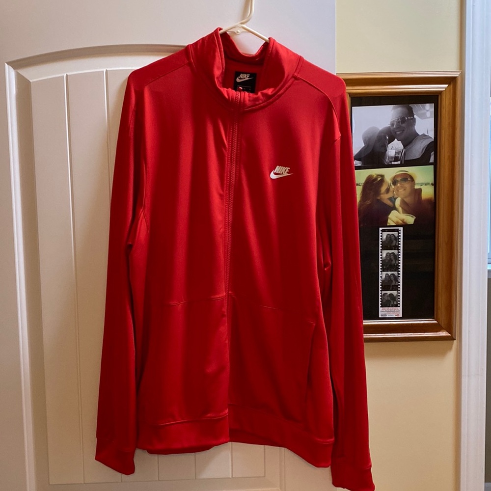 Never worn not my style, wife purchased as a gift